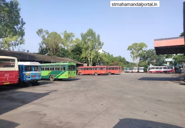 sangamner bus stand bus parking area
